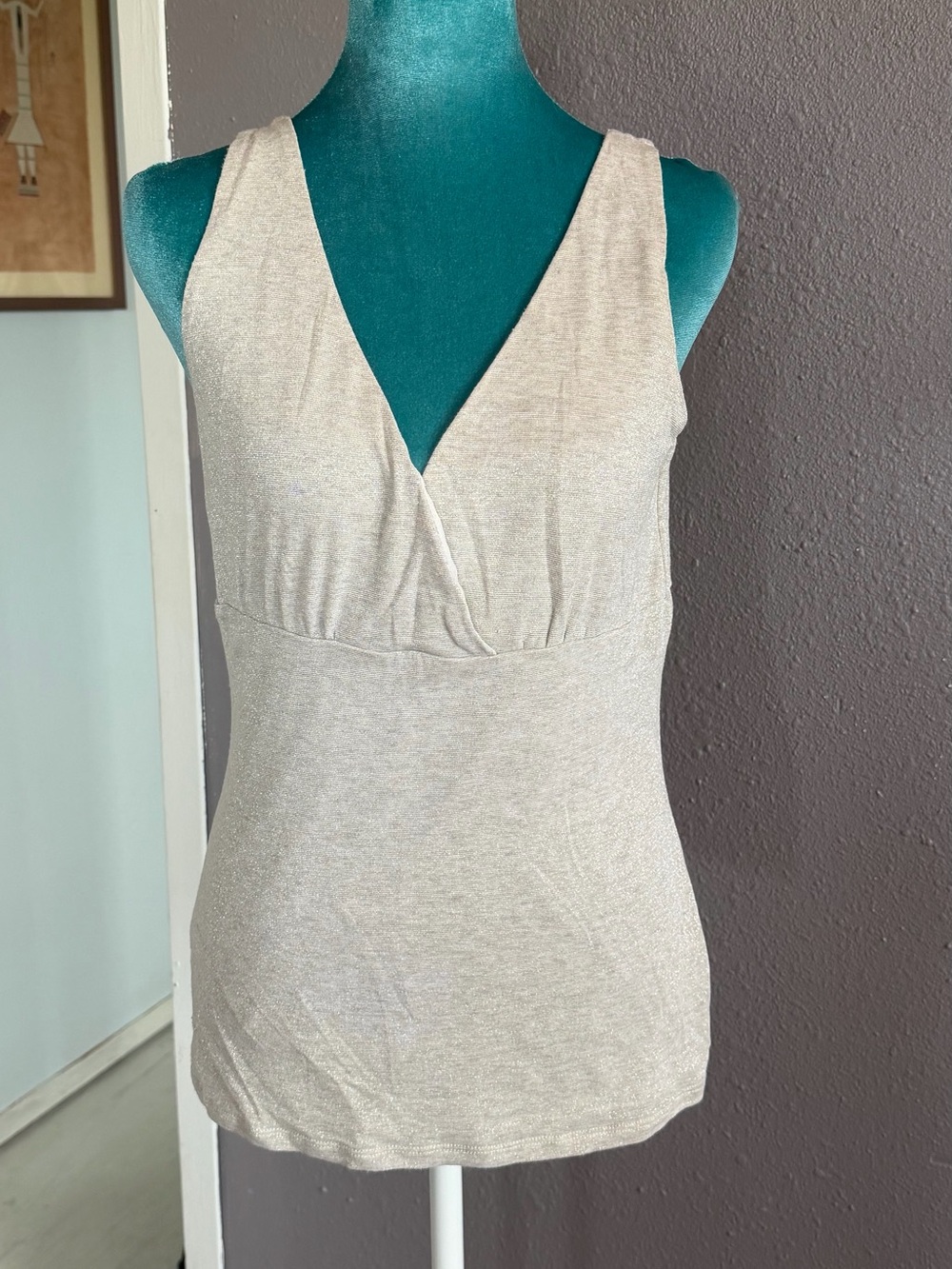 White House Black Market Cream V-Neck Sleeveless Top